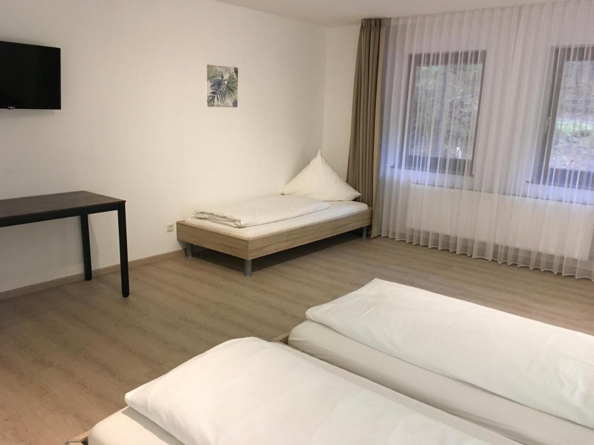 Hotel-Pension Zum Paradies Willingen  Kültér fotó